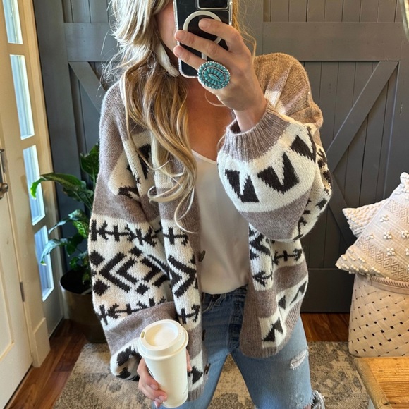 New Aztec Print Native Knit Wool Cardigan Sweater Button Front V-Neck Coat - Picture 2 of 9
